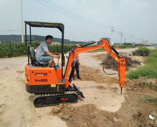 農(nóng)用微型挖掘機(jī)